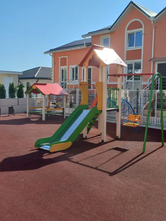 Уютная квартира в комплексе с бассейном