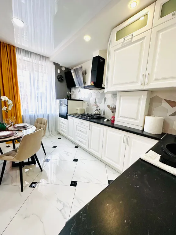 Квартира Уютная, двухкомнатная дизайнерская квартира у озера — Калининград