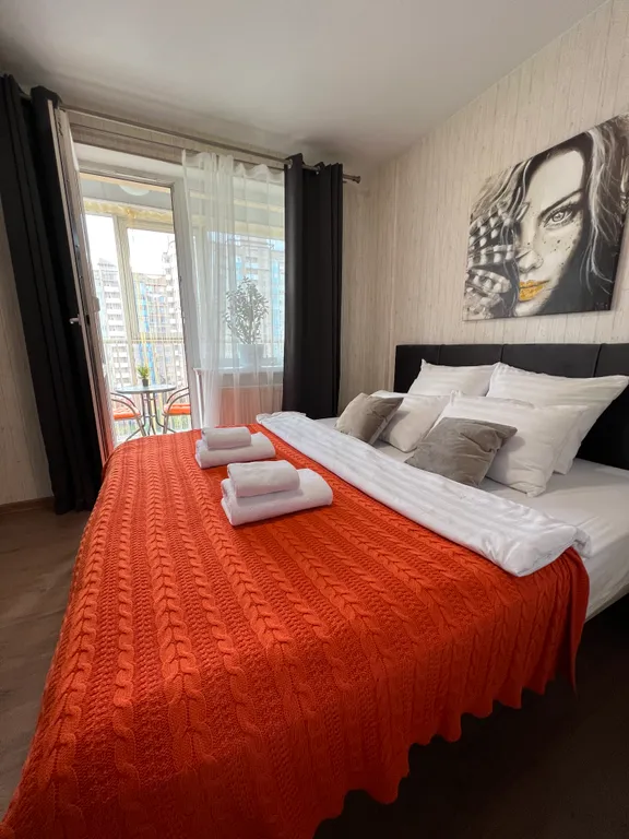 Квартира Уютная студия с панорамным балконом рядом с ТРЦ Мега и Шереметьево — аренда посуточно в Химки