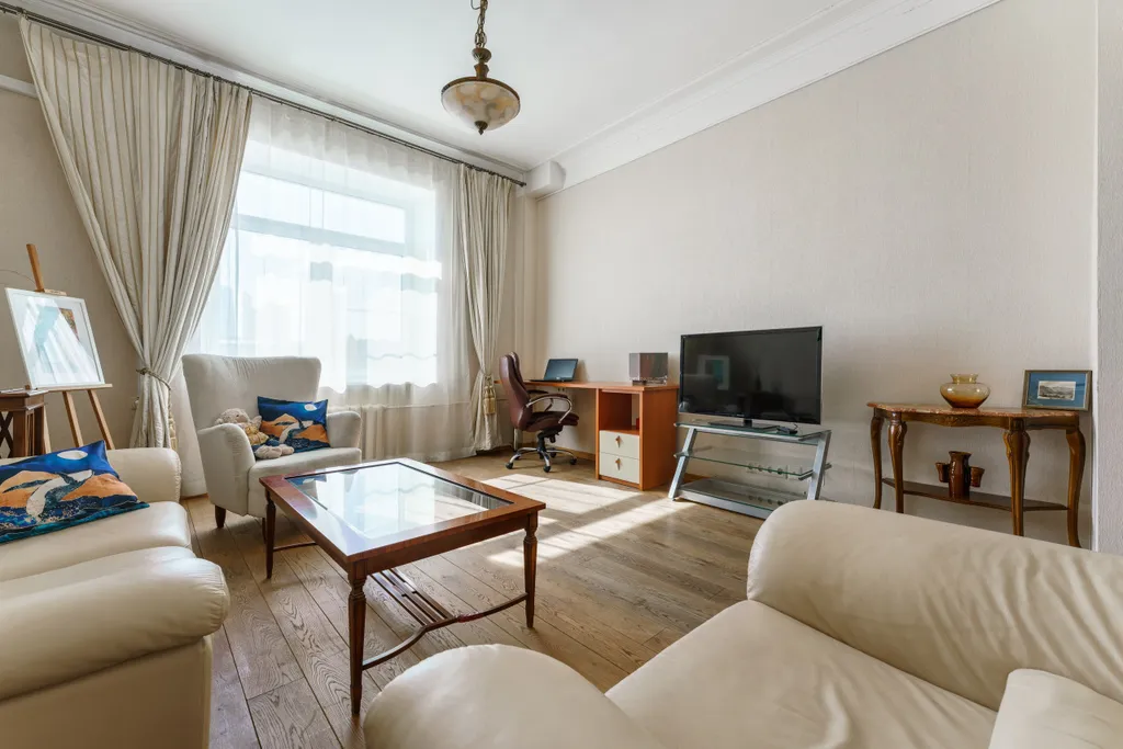 Квартира 4-комнатная квартира с видом на набережную — Москва