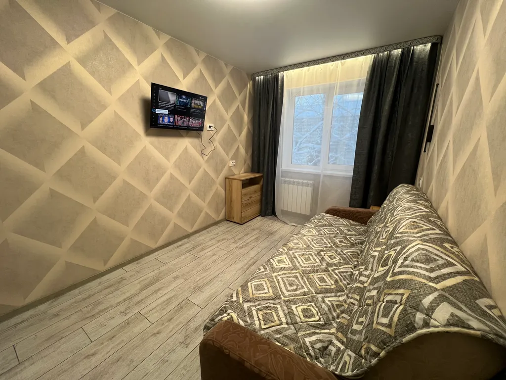 Квартира с новым ремонтом в самом центре города