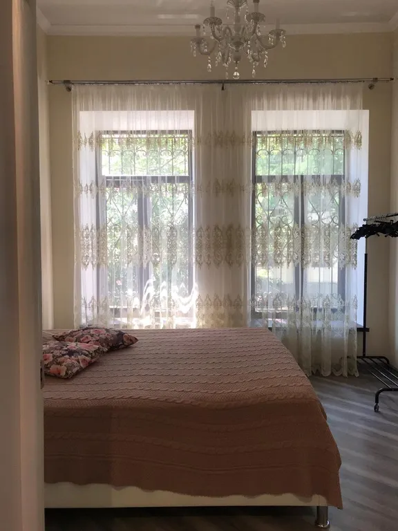 4-комнатная Квартира — аренда посуточно в Сухум