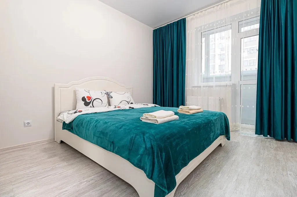 Квартира Квартира Семейная 3-комнатная в ЖК Новые сезоны — Краснодар