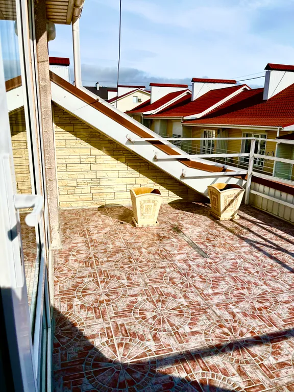 Таунхаус на берегу моря Катран