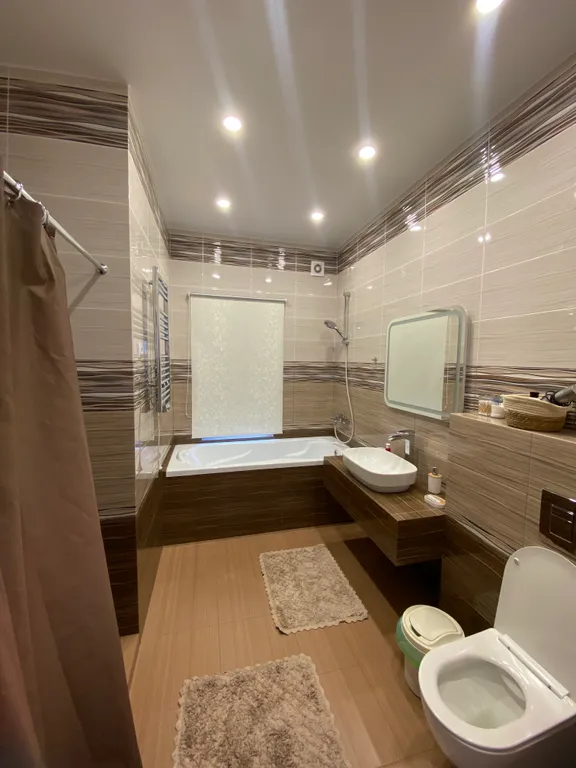 Уютный современный дом возле гор и моря