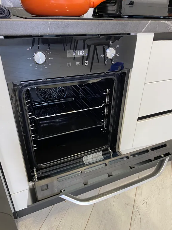 Новая современная квартира