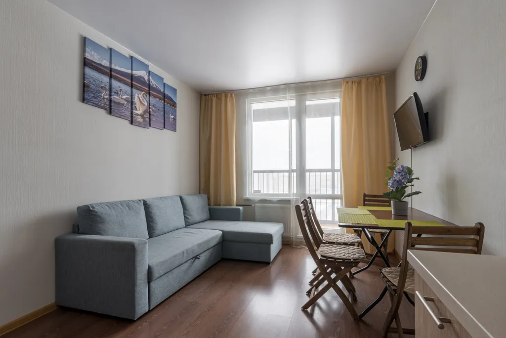 Квартира Апартаменты с большой лоджией — аренда посуточно в Санкт-Петербург