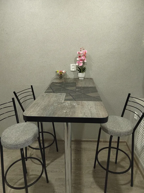 Евро квартира в самом центре города на 2м этаже