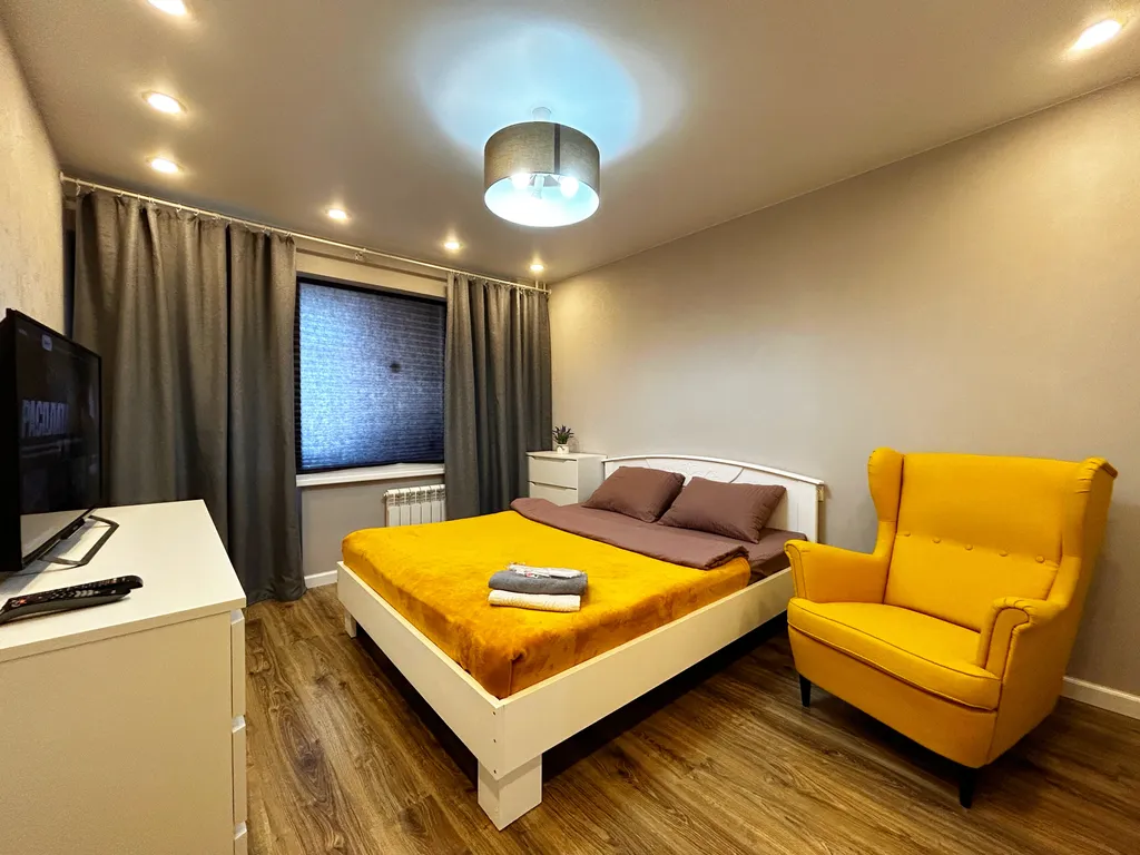 Уютная двухкомнатная квартира в центре города — аренда посуточно в Новый Уренгой