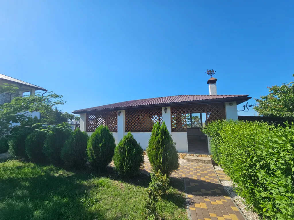 Квартира Квартира Студия в 5 минутах до моря — Новоотрадное