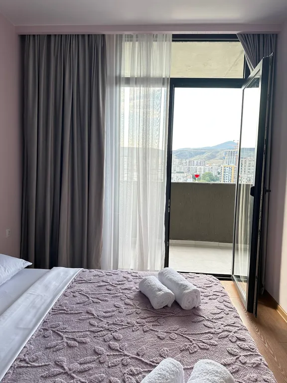 Olive Dream светлая квартира с балконом, Wi-Fi и видом на горы