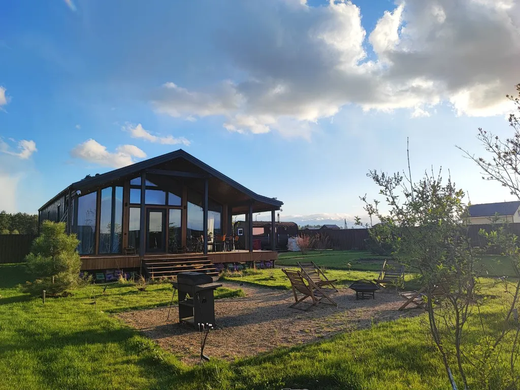 Дом с баней на дровах и гадающим кроликом