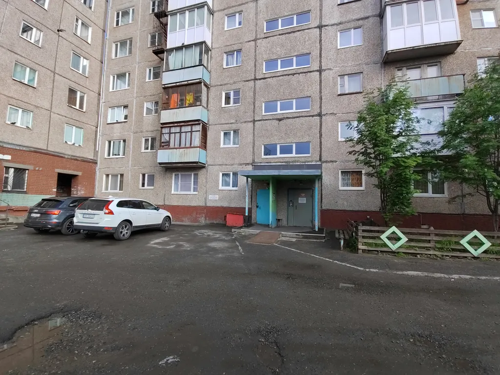 Однокомнатная квартира с балконом и лифтом у ТРЦ Плазма