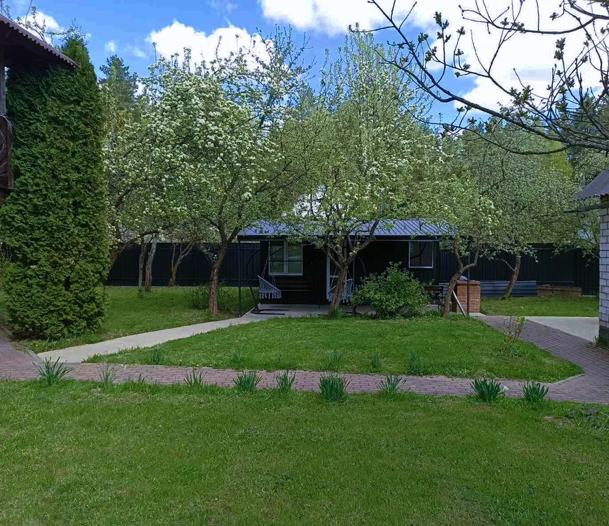 Лесной коттедж