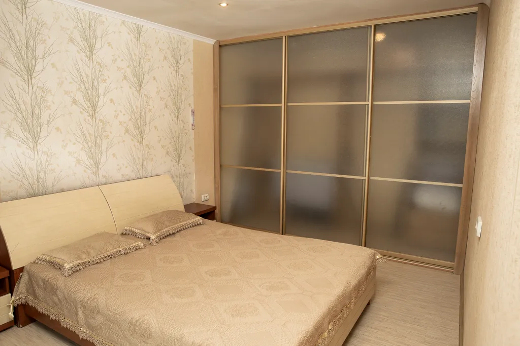 3-комнатная квартира в центре города Кызыла со всеми удобствами