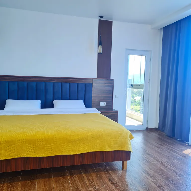 Просторные апартаменты #1 с кухней и балконом | панорамный вид на море