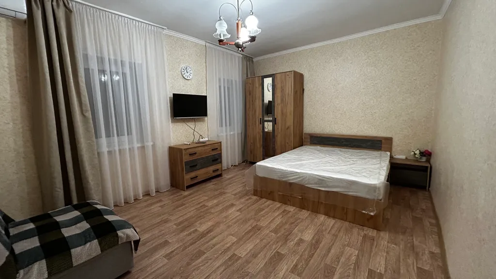 Коттедж Уютный домик со своим садом — аренда посуточно в Алушта