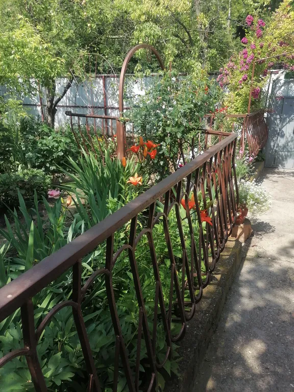 Коттедж Небольшой, уютный дом в центре города — Кисловодск