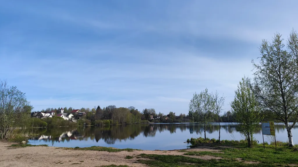 Домик с сауной у озера