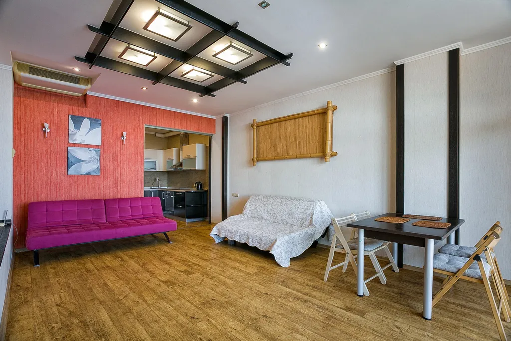 Апартаменты с видом на море и горы рядом с Артеком в Белом доме