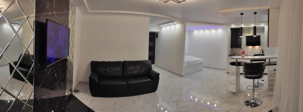 Стильные апартаменты с джакузи в центре города