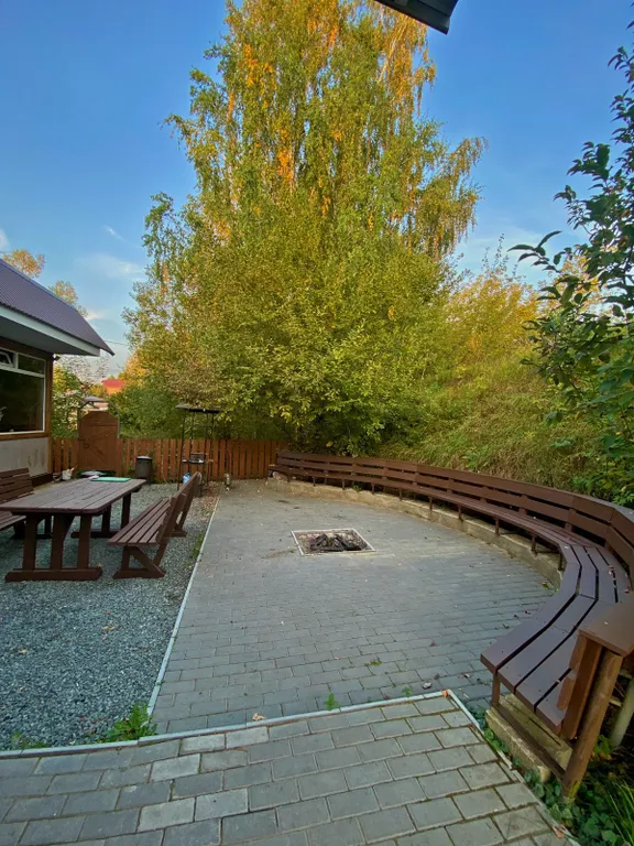 Дом расположен в очень уютном месте