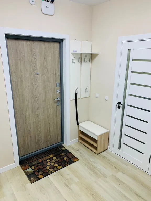 Квартира Уютная студия с кондиционером в доме рядом с аэропортом Толмачево — Обь