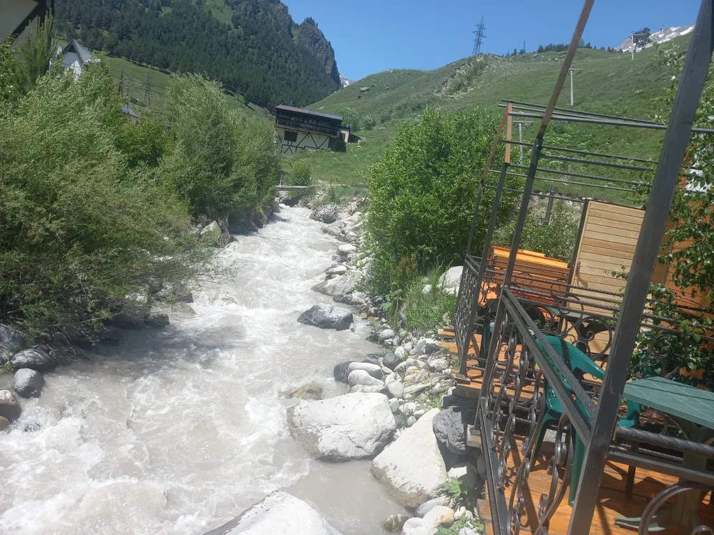 Гостинечный комплекс "Орлиный утес"