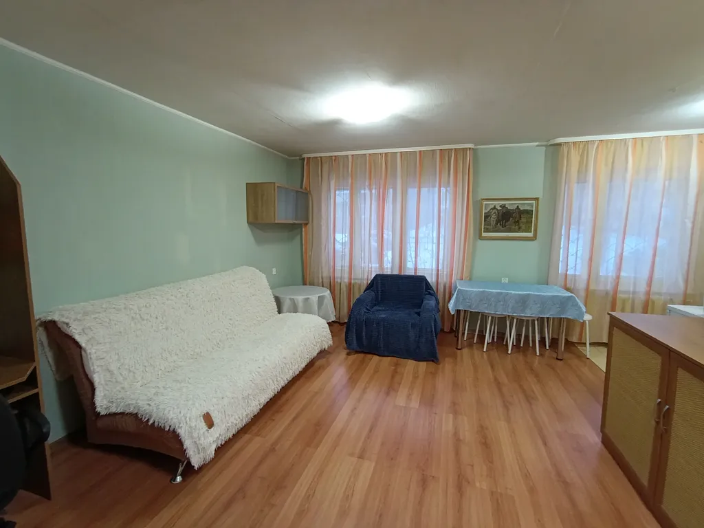 Отличная двушка рядом с набережной, военным училищем и вокзалом