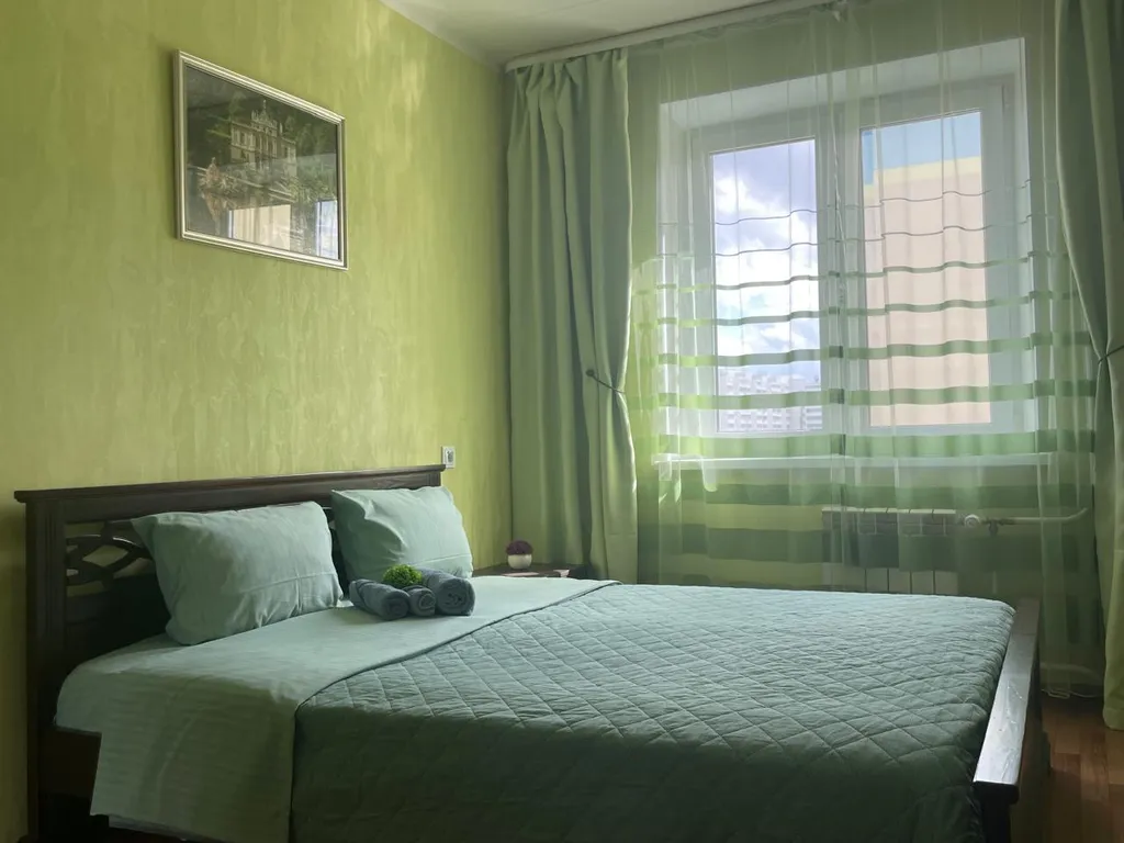 Светлая и уютная 2-комнатная квартира — аренда посуточно в Альметьевск