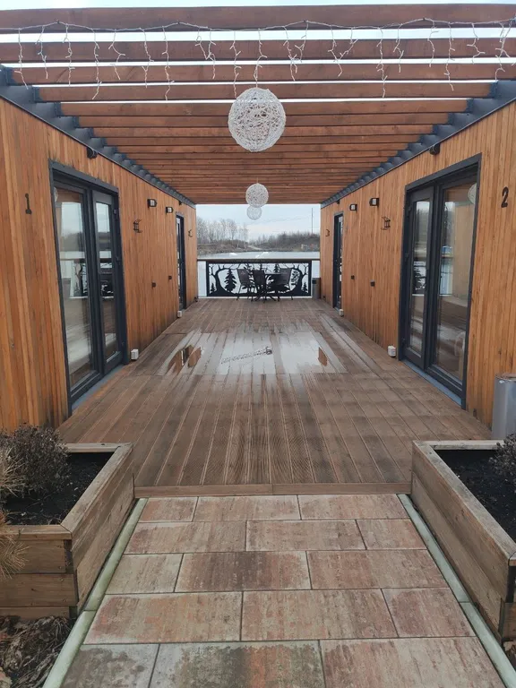 Номер у озера 8