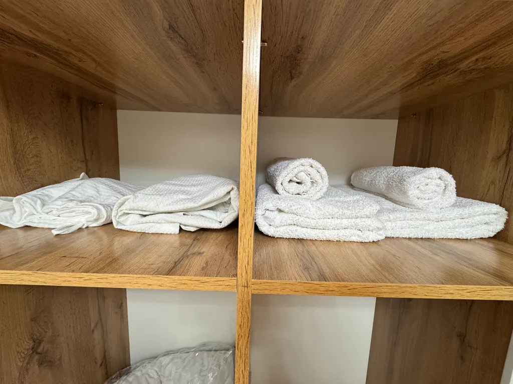 Евро 2ка в золотом квадрате Левого берега. В безопасном районе города