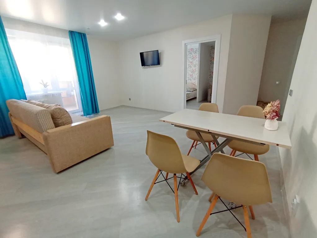 Двухкомнатная квартира на берегу реки