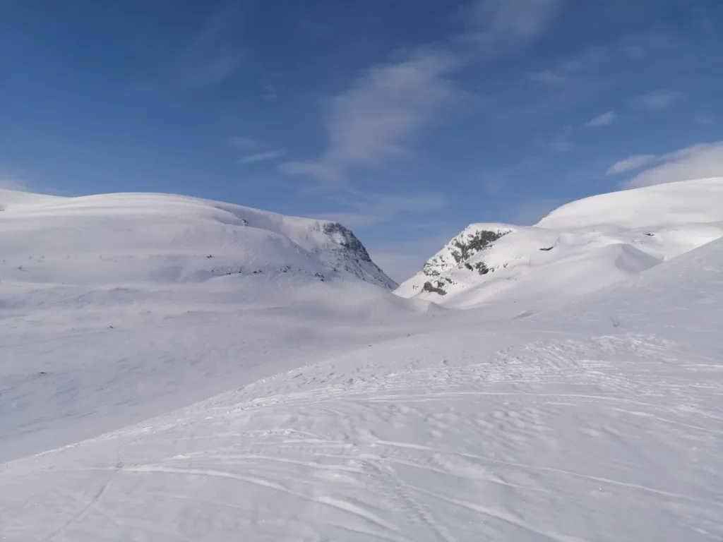 Квартира 3-комнатная Квартира — Кировск