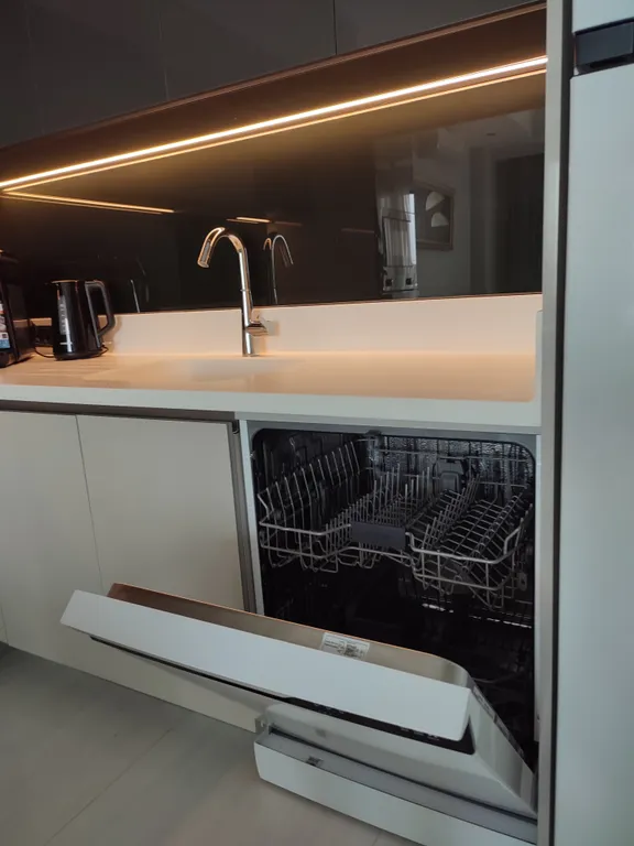 Квартира 1+1 в Azura World c видом на бассейн и аквапарком