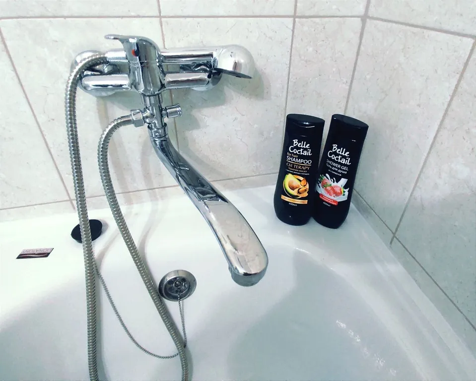 Квартира Просторная студия Да. Квартал Республики — Тюмень