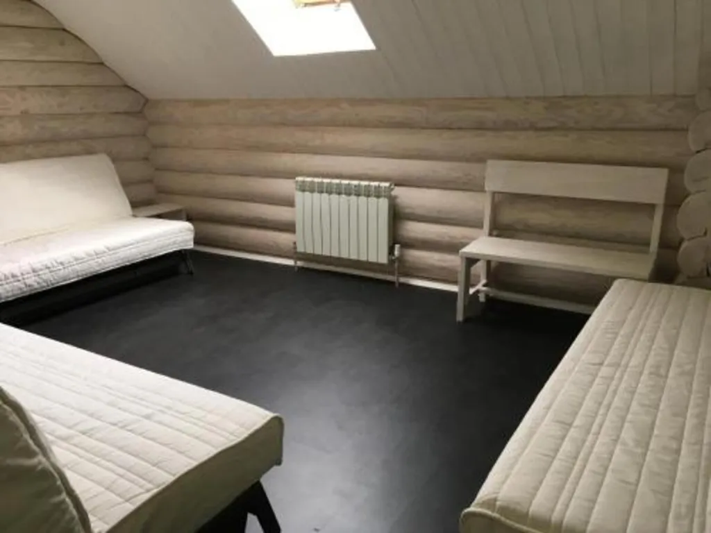 Семейный номер с санузлом на этаже