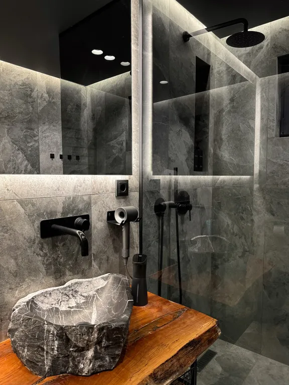 Дом SILVER с чаном на террасе