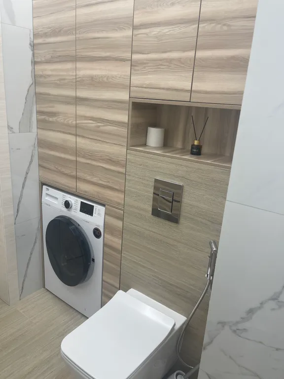 Апартаменты в центре на набережной с видом на реку