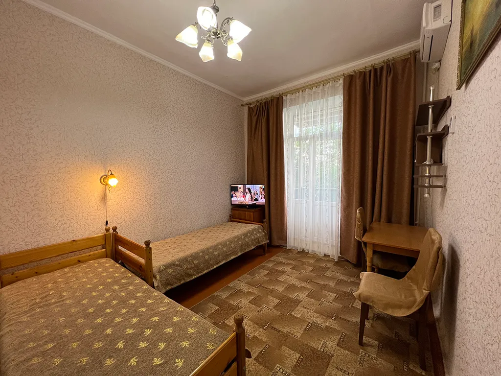 2-комнатная Квартира — аренда посуточно в Орджоникидзе