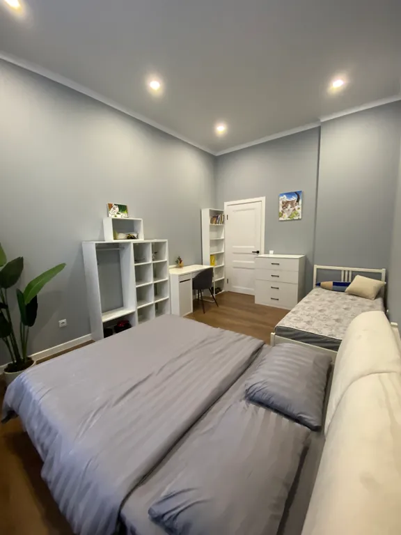 Комфортная квартира с высокими потолками около Корстона