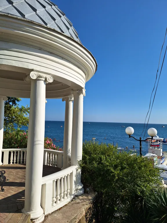 Коттедж Этаж частного дома с отдельной кухней и с/у — Сочи