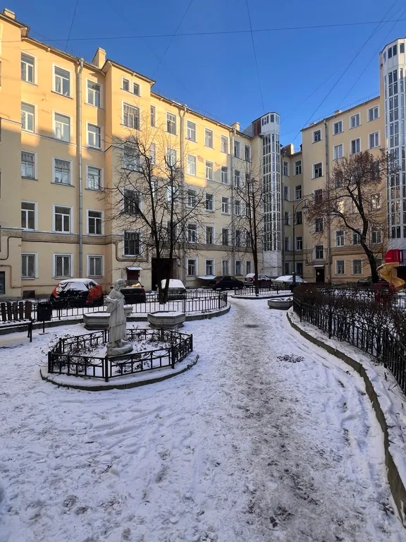 Аппартаменты в центре в тихом дворике в пяти минутах от метро