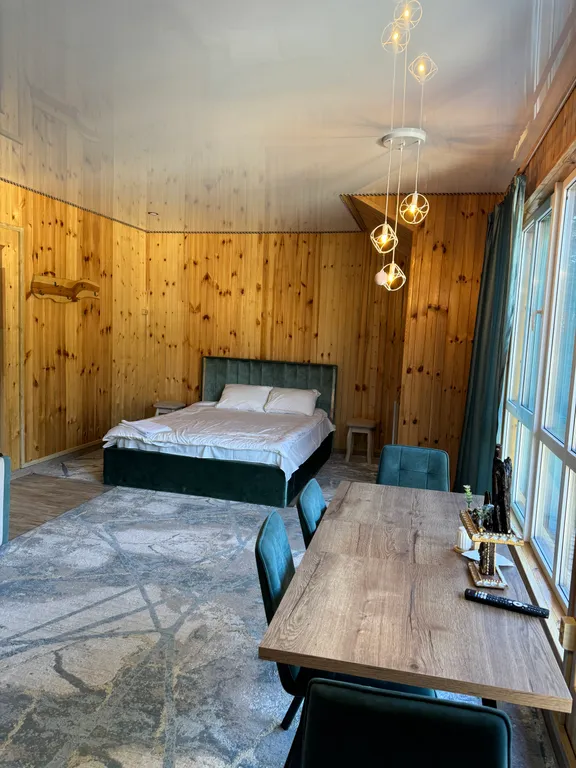 Коттедж у Озера