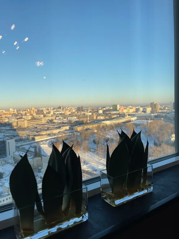 Роскошная квартира с видом на город с высоты птичьего полета