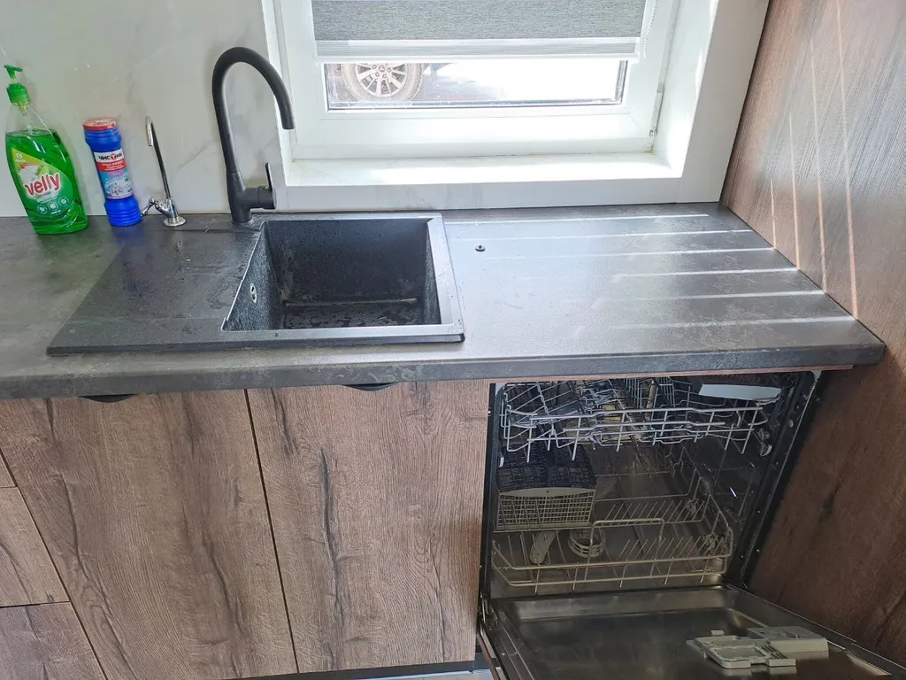 Новый дом у моря, с детский площадкой, мангалом и баней