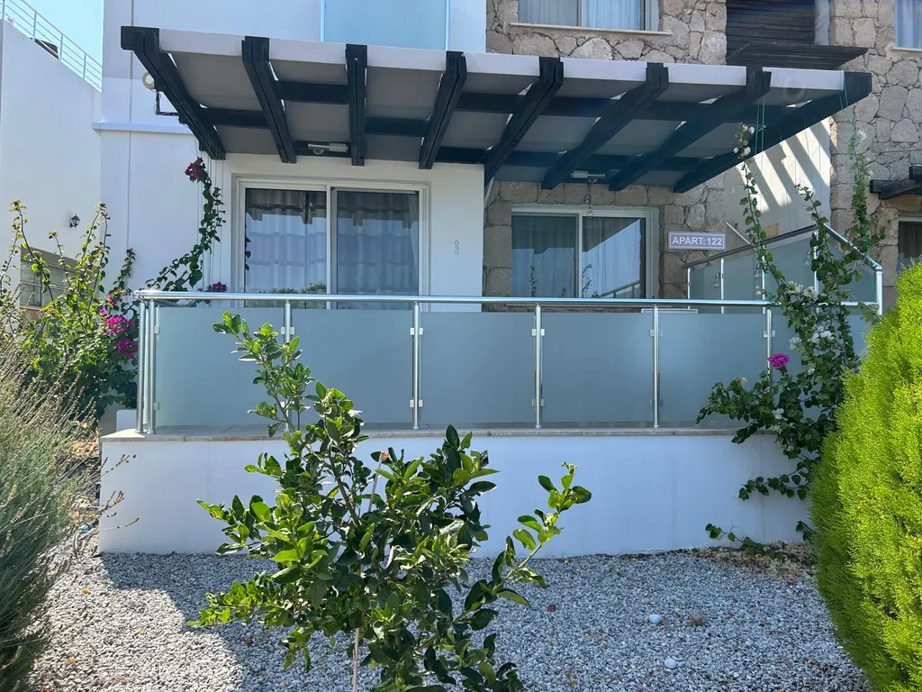 Уютная квартира на берегу моря с видом на горы