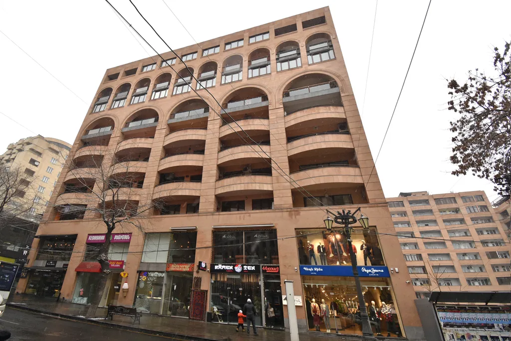 Светлая квартира в самом центре Еревана