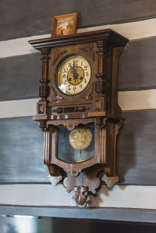 Уютный номер в гостинице в сосновом лесу и на берегу озера