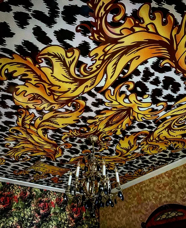 Элитная видовая люкс квартира с террасой дизайна R Cavalli